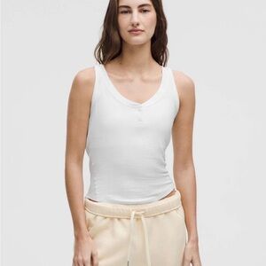 Lululemon Hold Tight Henley Tank Top White Stretchy Layering Size 10